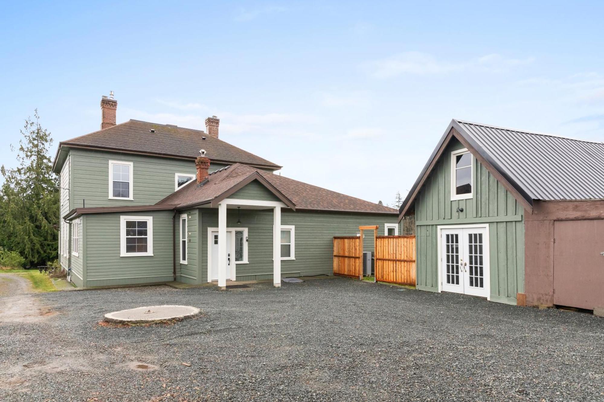 Woodside Farm Country Inn Sooke Dış mekan fotoğraf