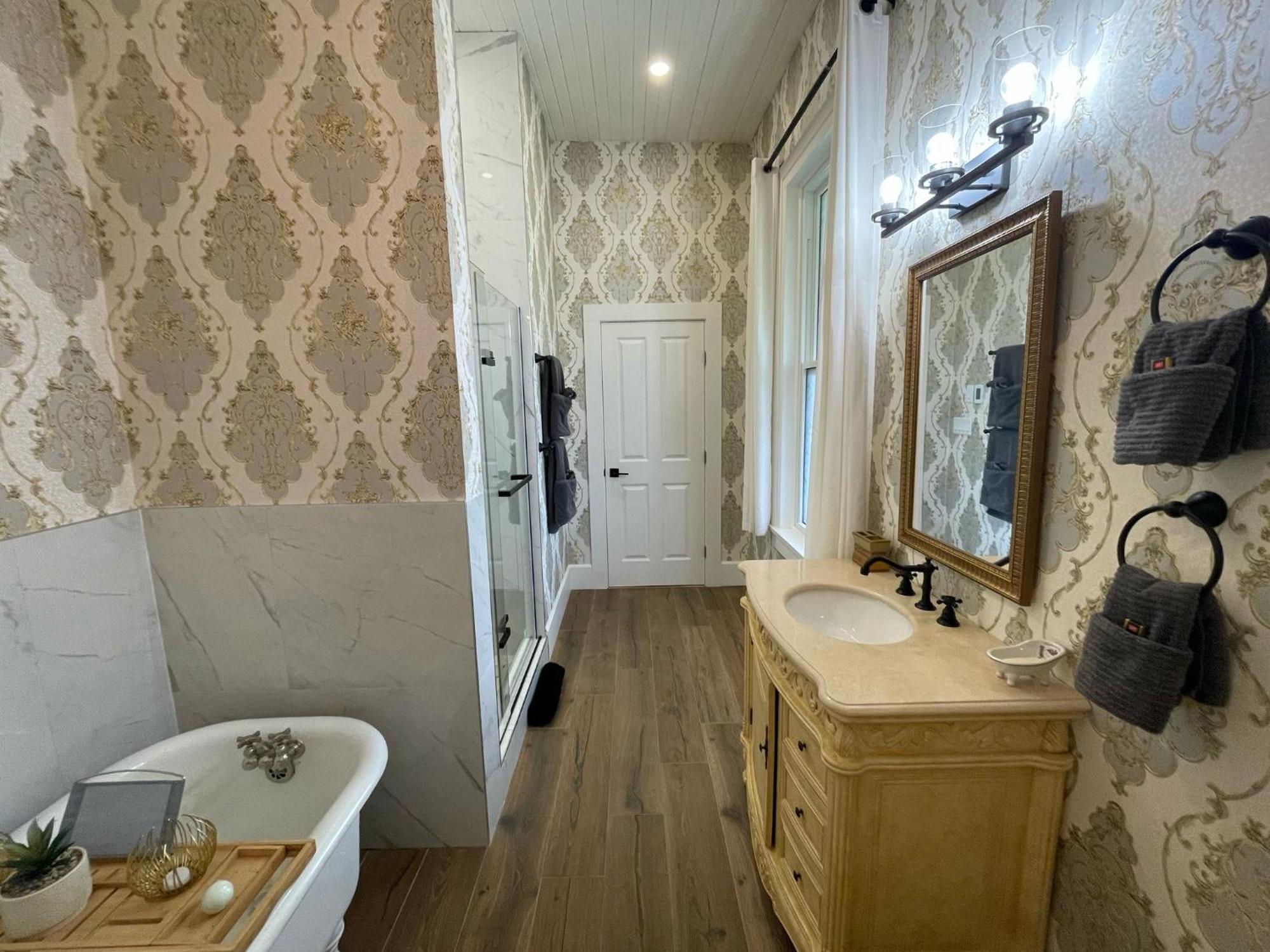 Woodside Farm Country Inn Sooke Dış mekan fotoğraf